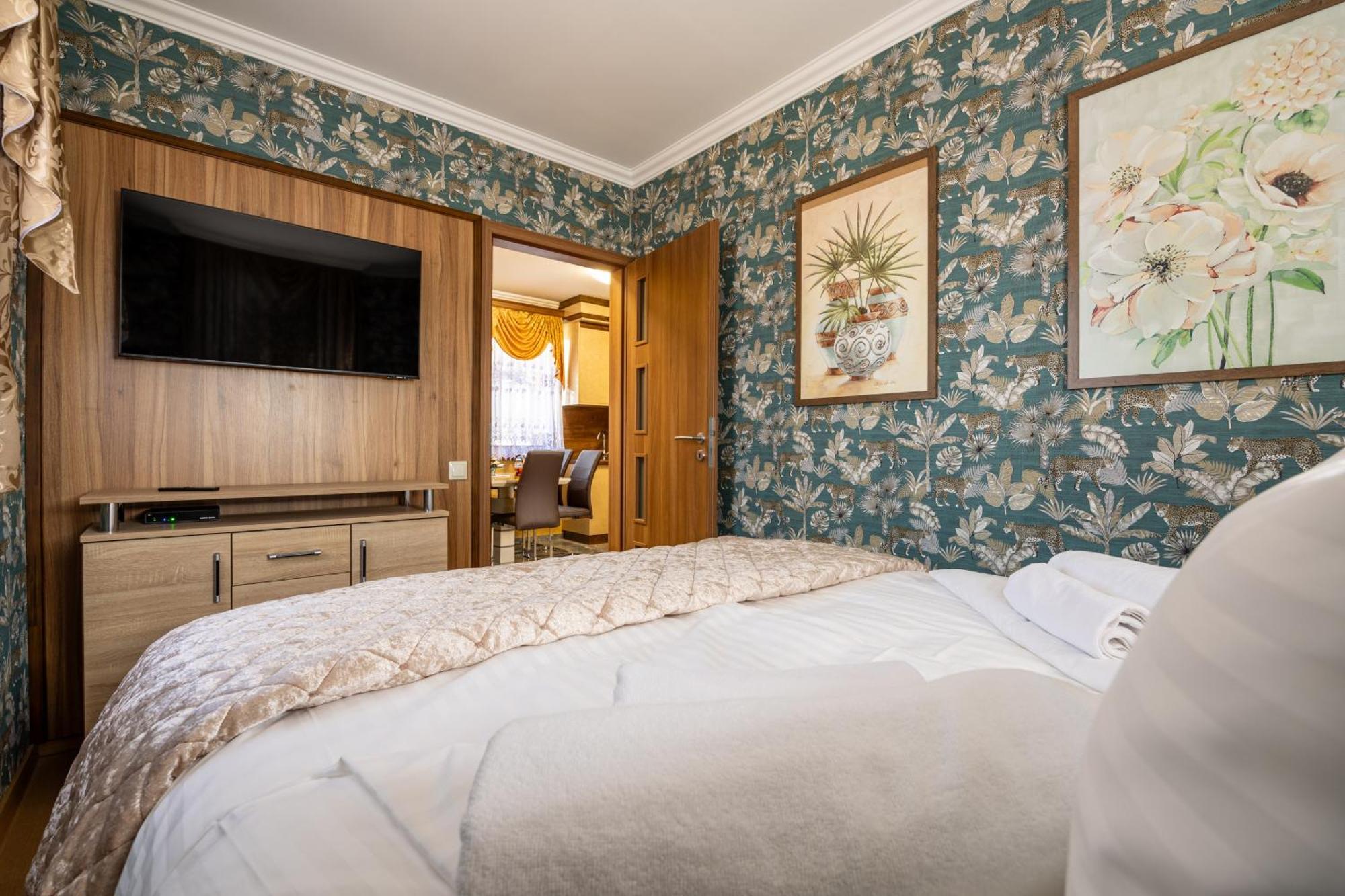 Voeroes Alom Panzio Bed and Breakfast Tiszakécske Εξωτερικό φωτογραφία