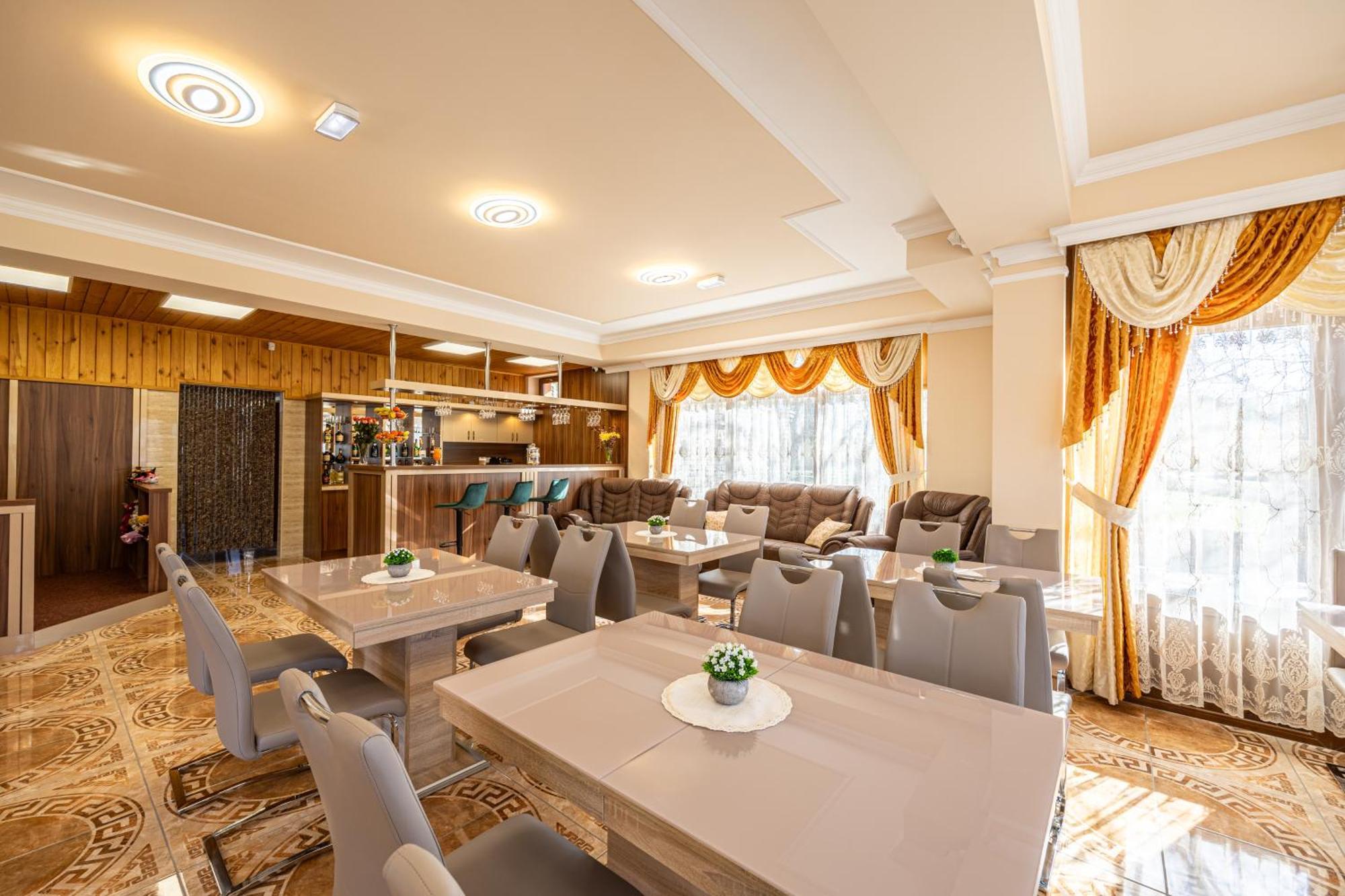 Voeroes Alom Panzio Bed and Breakfast Tiszakécske Εξωτερικό φωτογραφία